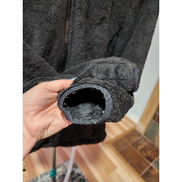 The North Face Women's Black Osito Jacket - Medium - Picture 5 of 10